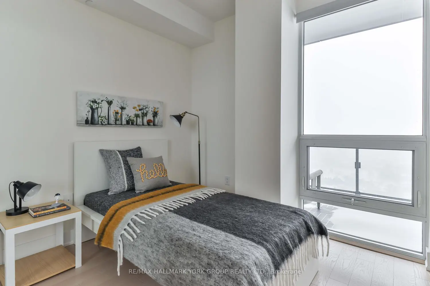Additional image 7 of 955 Bay Street 3703