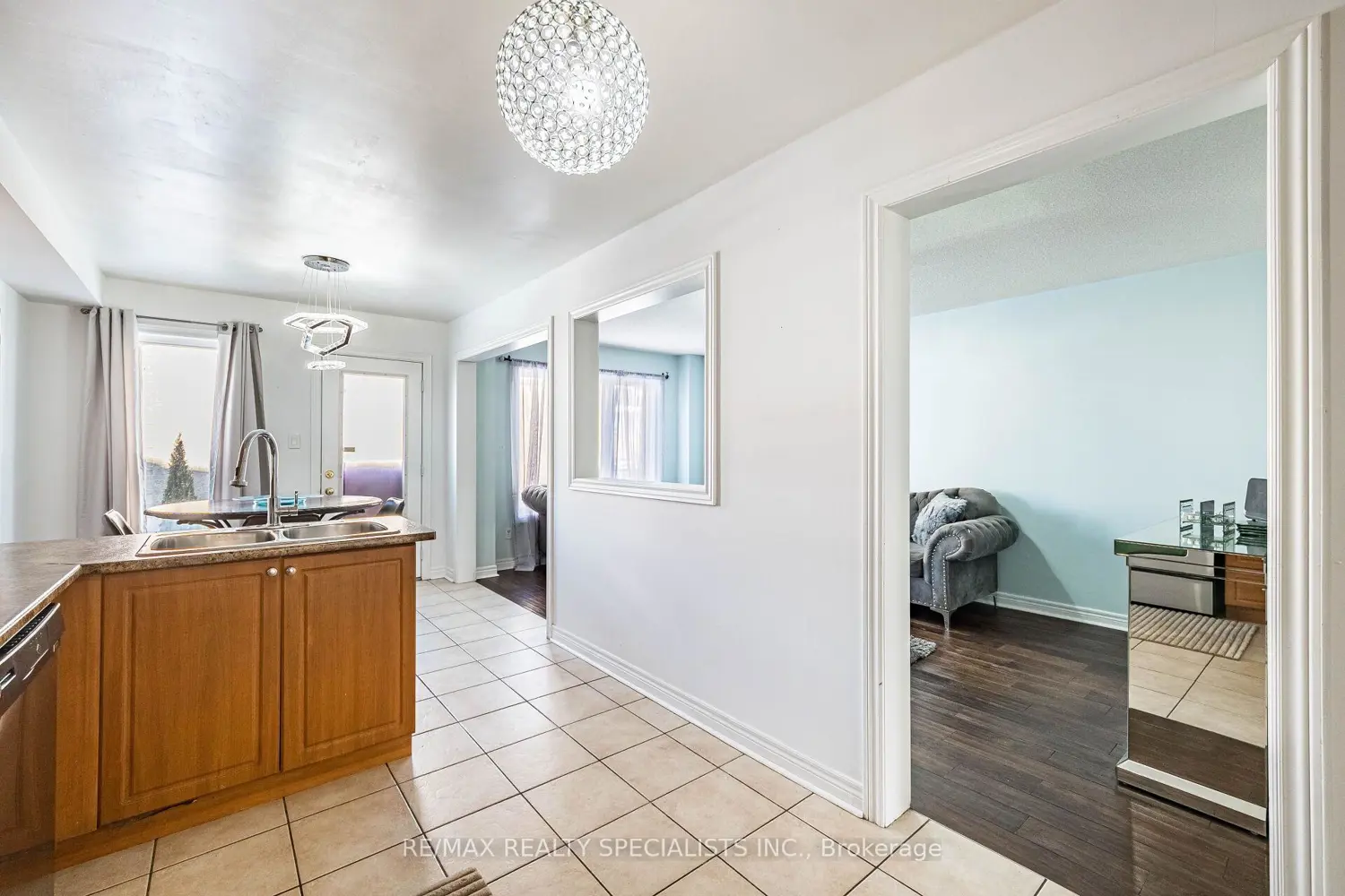 Additional image 10 of 43 Pefferlaw Circle