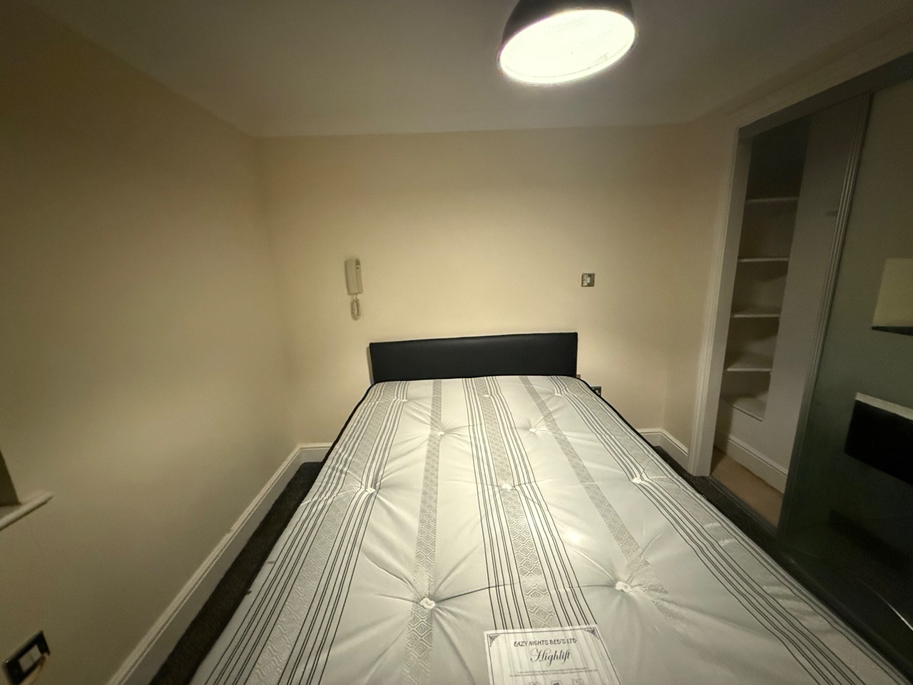 Additional image 3 of Room in a Shared Flat, Broadway Plaza, B16, N1 7GU