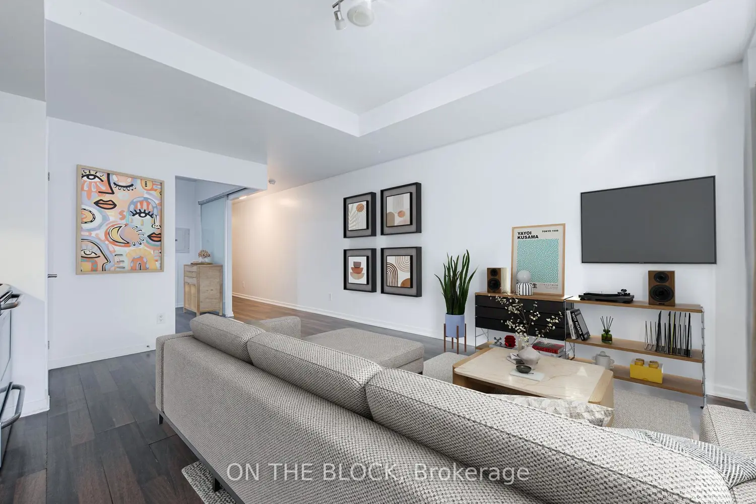 38 Joe Shuster Way 302