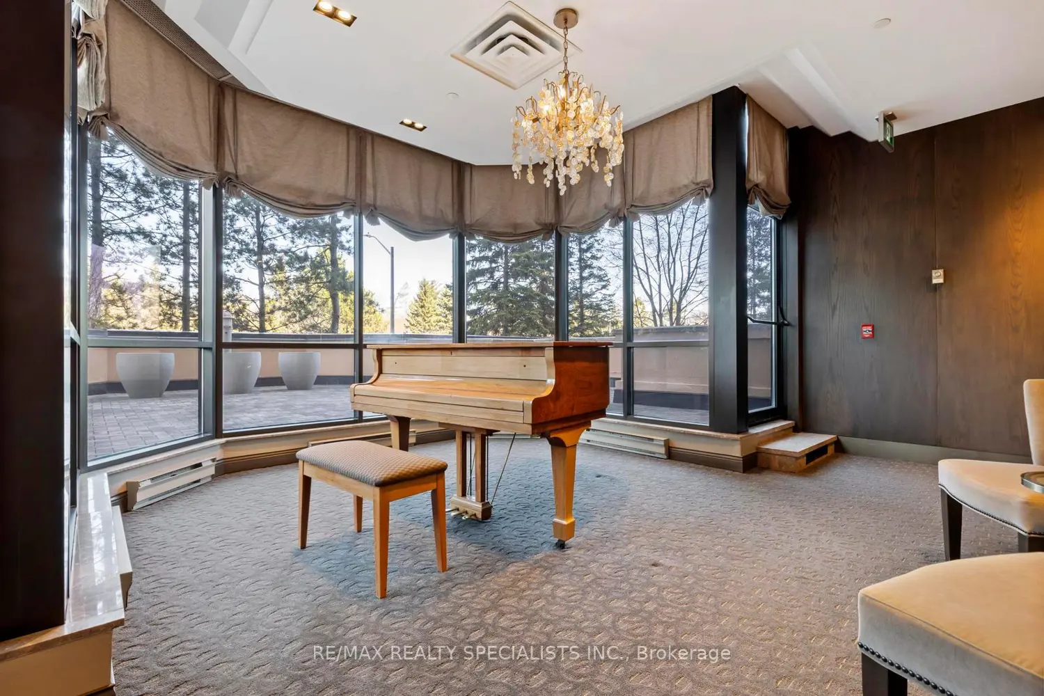 Additional image 19 of 1800 The Collegeway 304