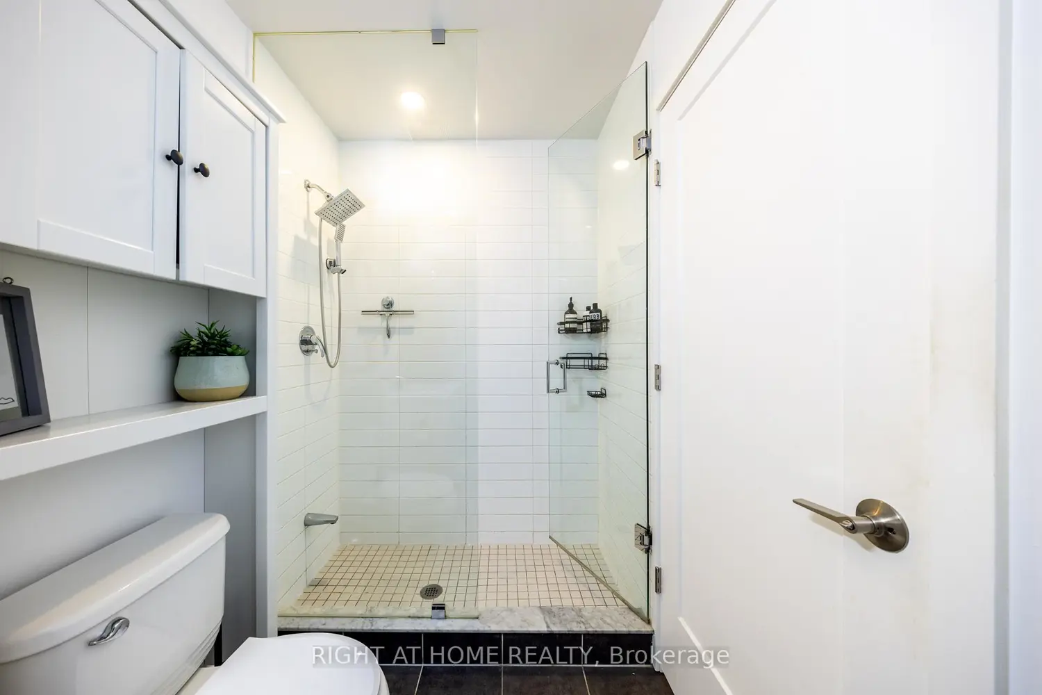 Additional image 9 of 55 East Liberty Street 615