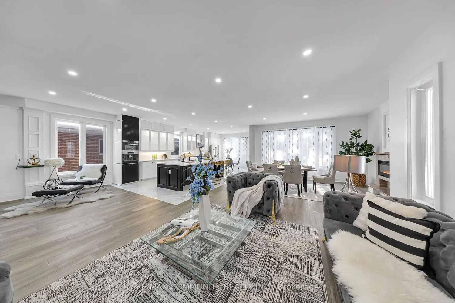 Additional image 4 of 645 Fraser Avenue