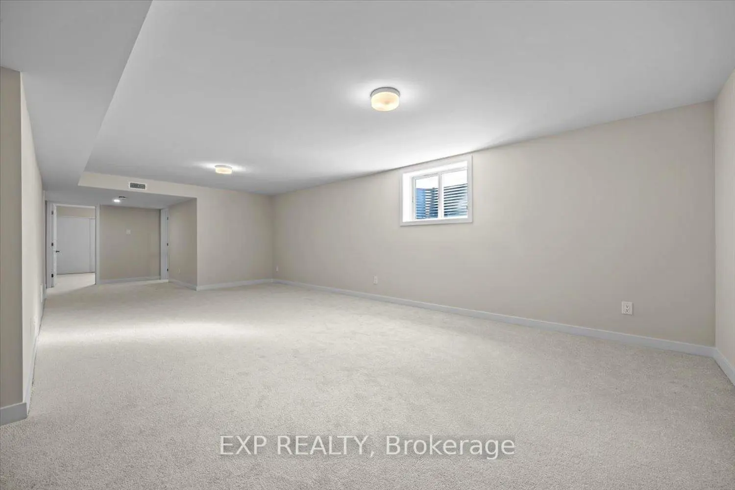 Additional image 7 of 614 Tobiano Private