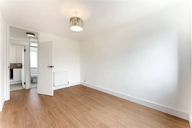 Additional image 9 of 2 Bed Flat, Lansdowne Drive, E8, N1 7GU