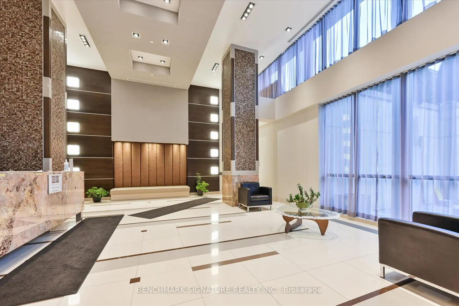 Additional image 18 of 26 Norton Avenue 404