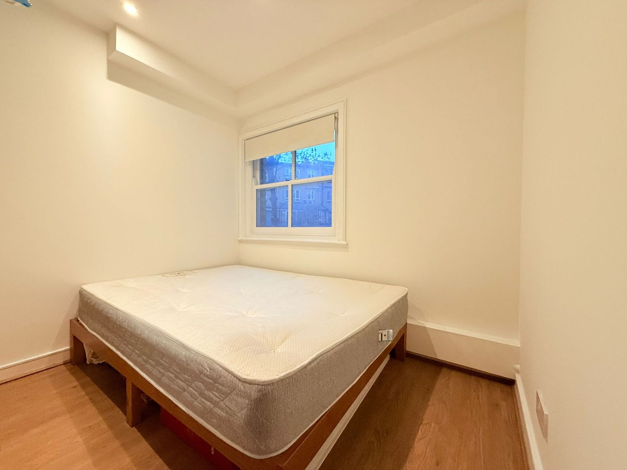 Additional image 8 of 2 Bed Flat, Pembroke Road, W8, N1 7GU