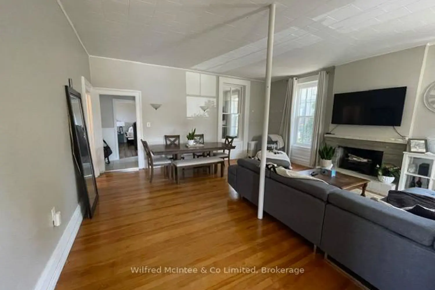 Additional image 6 of 433 Broadway Street