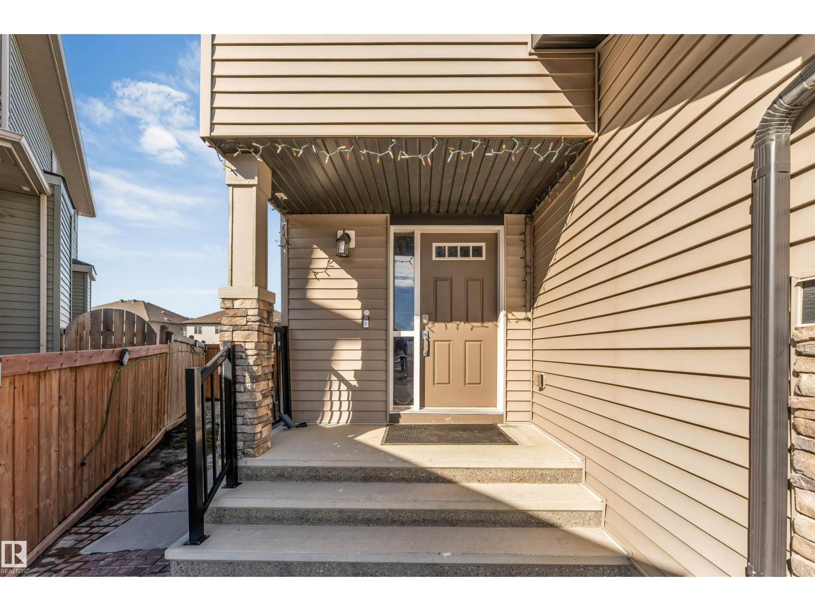 Additional image 3 of 2244 21 Avenue NW, Edmonton, AB, T6T0Y9