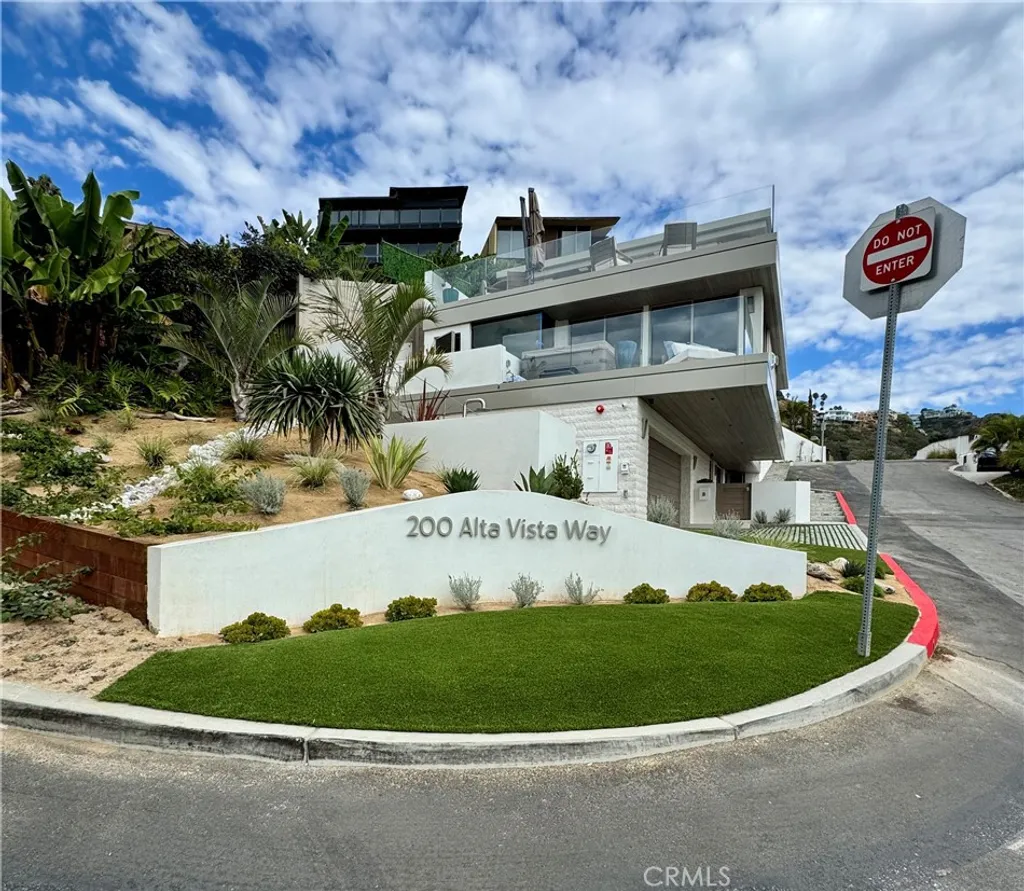 200 Alta Vista Way Unit B, Laguna Beach, CA 92651