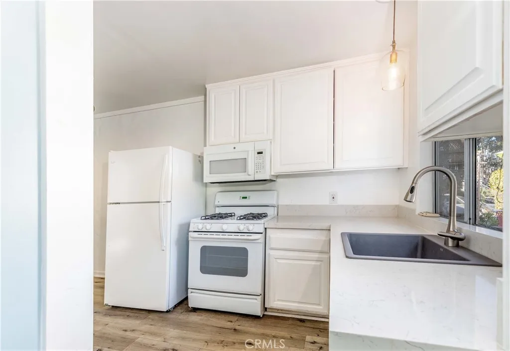 Additional image 25 of 1172 Catalina Unit Back, Laguna Beach, CA 92651