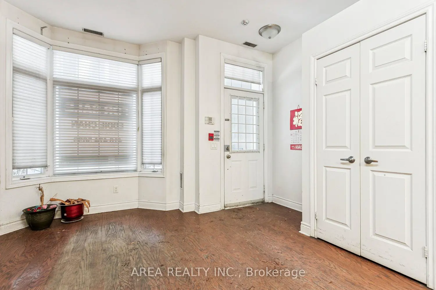 Additional image 4 of 99 Mccaul Street 99