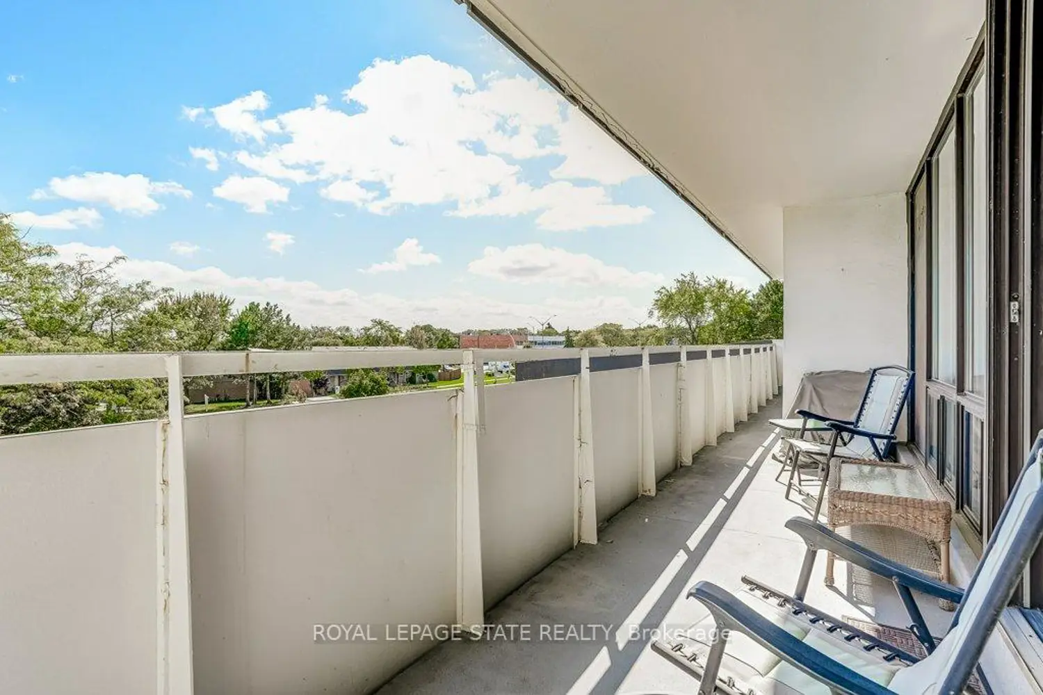 Additional image 10 of 2055 Upper Middle Road 205