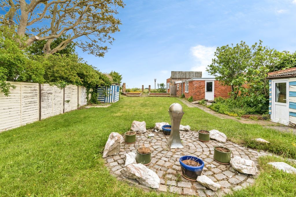 Additional image 31 of 2 bed flat for salePakefield Street, Lowestoft NR33