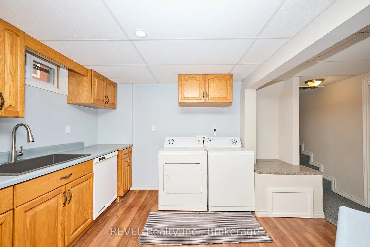 Additional image 4 of 2989 Loyalist Avenue