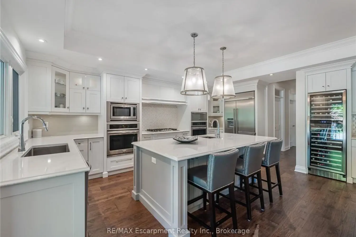 Additional image 8 of 3087 Lakeshore Road