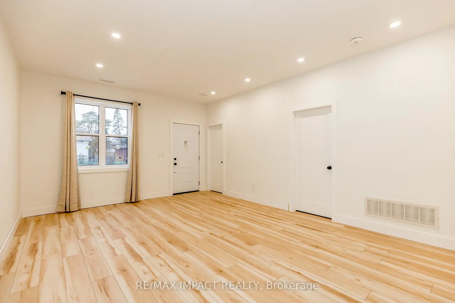 Additional image 3 of 781 Oliva Street