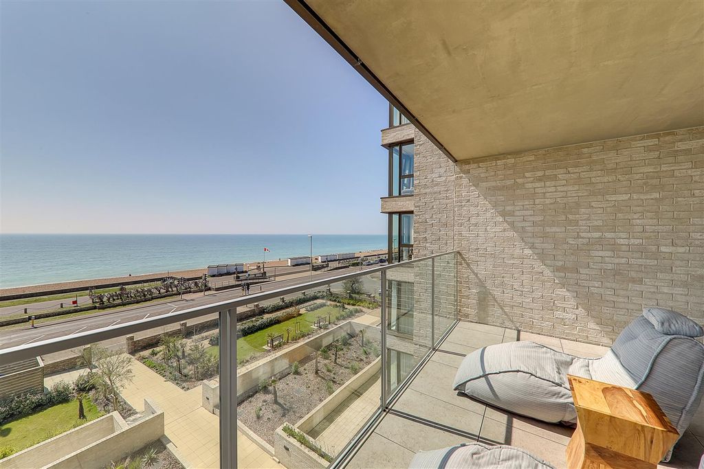 Additional image 3 of 3 bed flat for saleCalista, West Parade, Worthing BN11