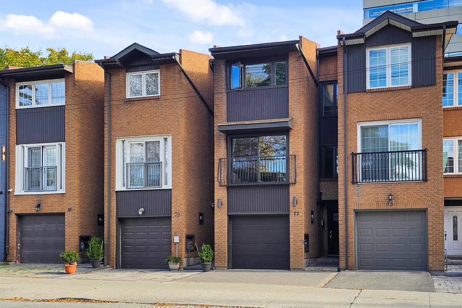 77 Tecumseth Street