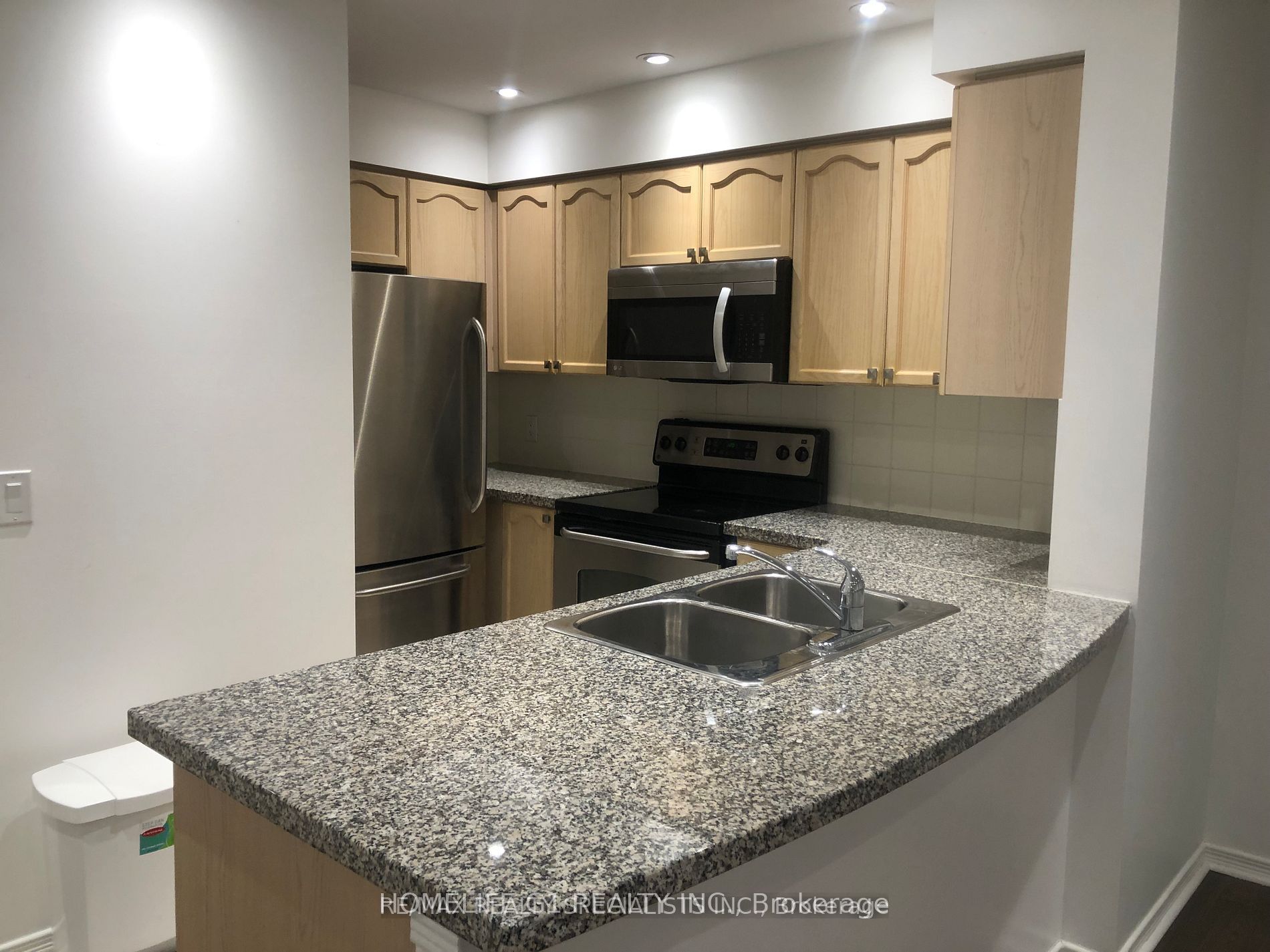 Additional image 6 of 111-4889 Kimbermount Avenue, Mississauga, ON, L5M 7R9