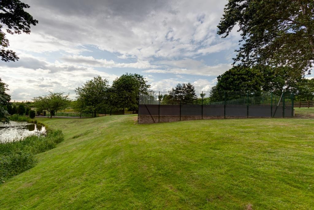 Additional image 35 of 9 bed detached house for saleRotherham Road, Killamarsh, Sheffield S21