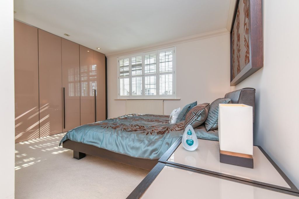 Additional image 12 of 3 bed flat for saleHenley Road, Claverdon, Warwickshire CV35