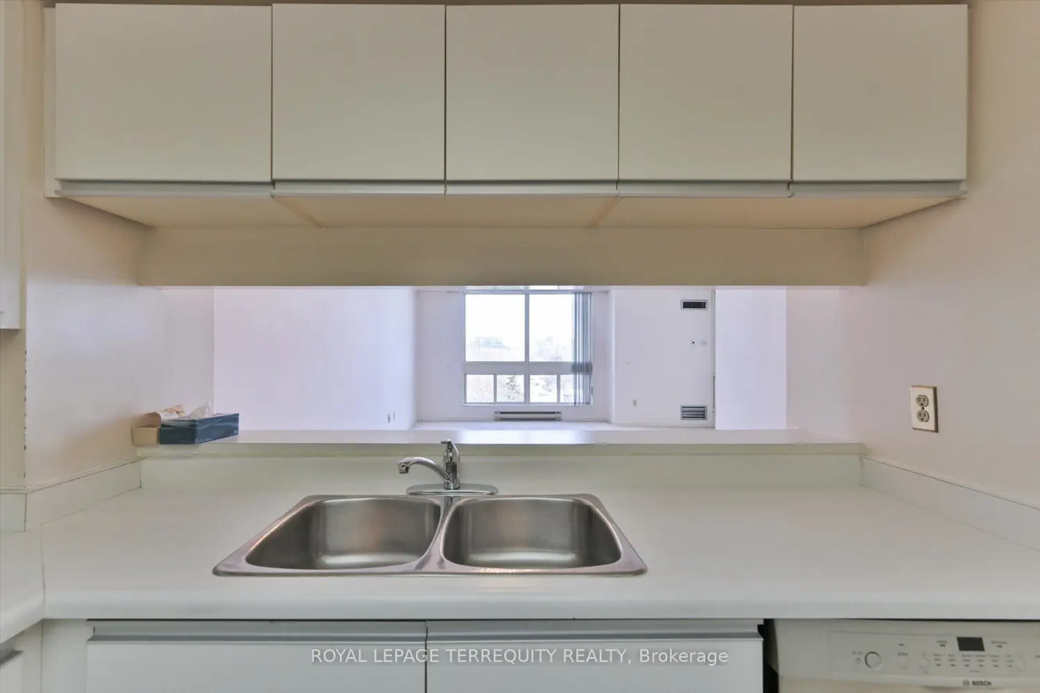 Additional image 5 of 5 Kenneth Avenue 907