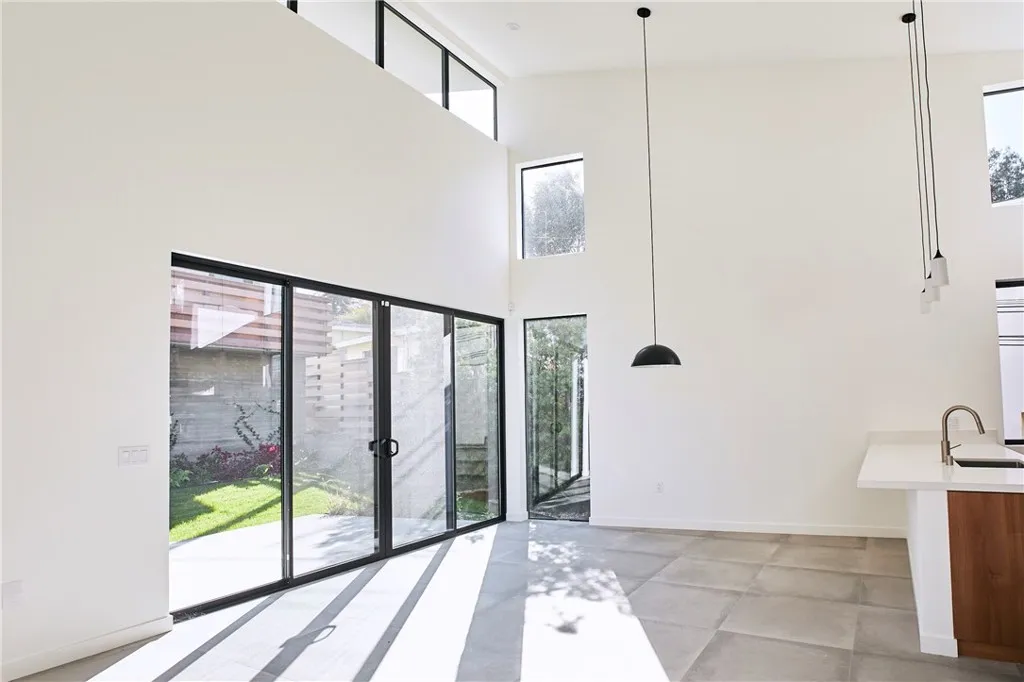 Additional image 11 of 929 E 68th Street Unit C, Inglewood, CA 90302