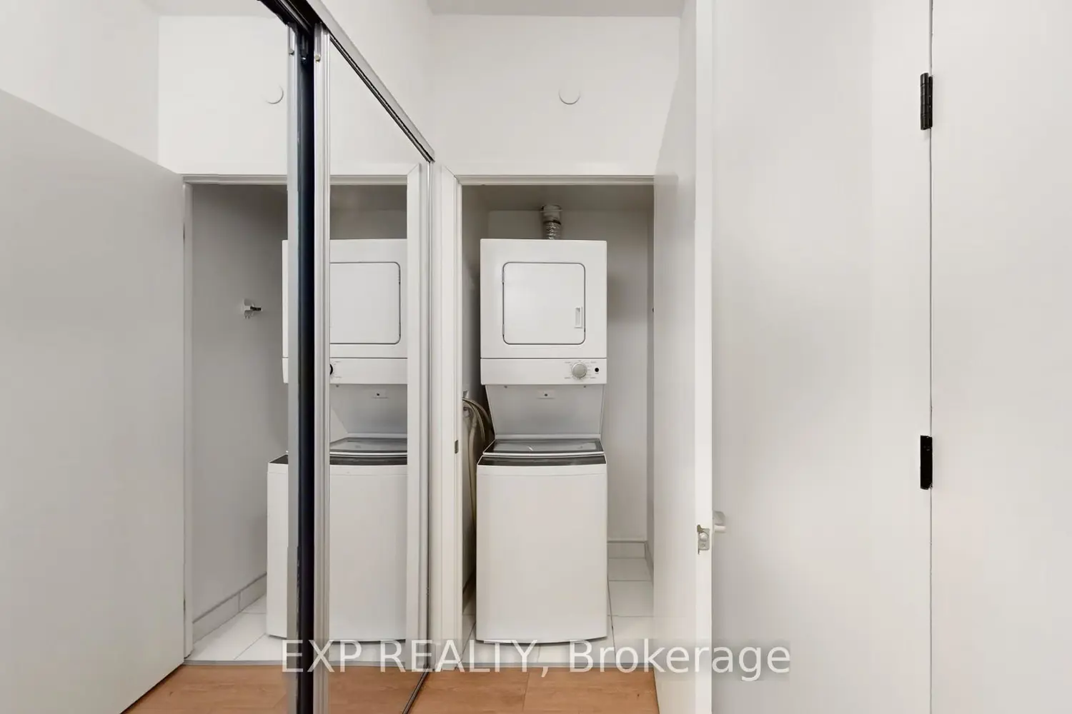 Additional image 19 of 10 Abeja Street 2414