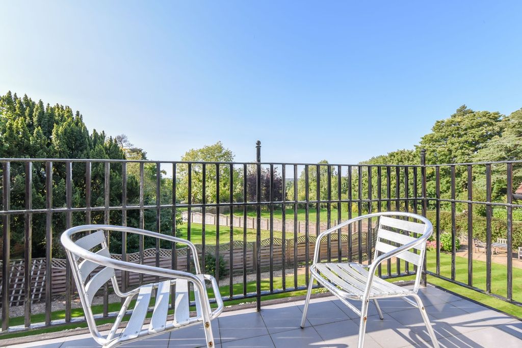 Additional image 20 of 3 bed flat for saleHenley Road, Claverdon, Warwickshire CV35