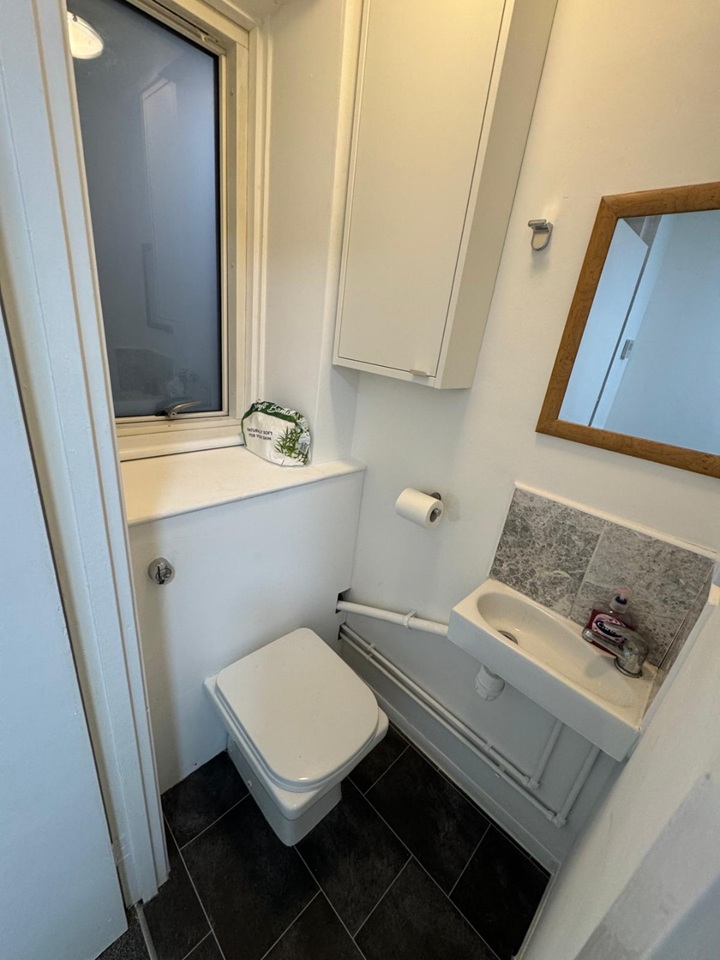 Additional image 13 of 4 Bed Flat, Ramsfort House, SE16, N1 7GU