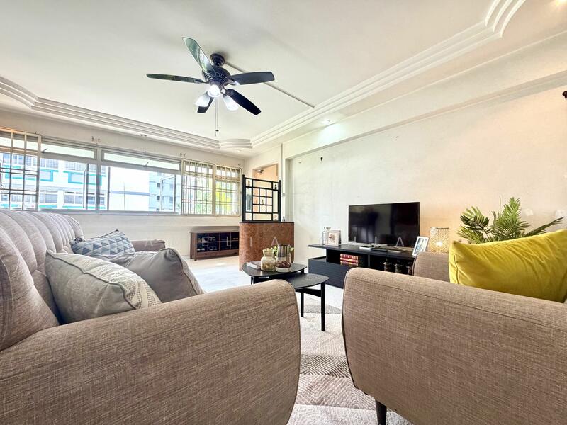 721 Pasir Ris Street 72