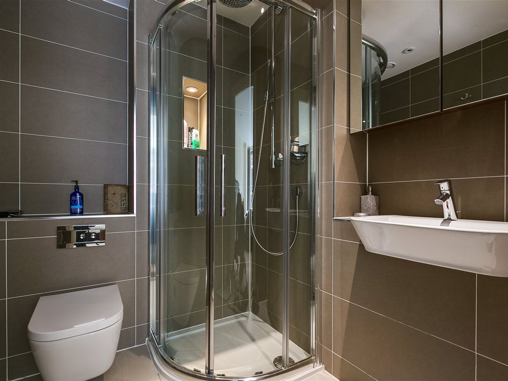 Additional image 5 of 2 Bed Flat, Dungannon House, SW6, N1 7GU