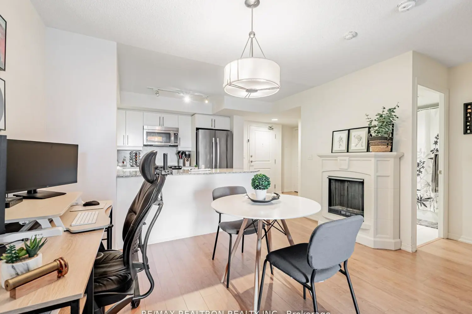 Additional image 4 of 85 East Liberty Street 716