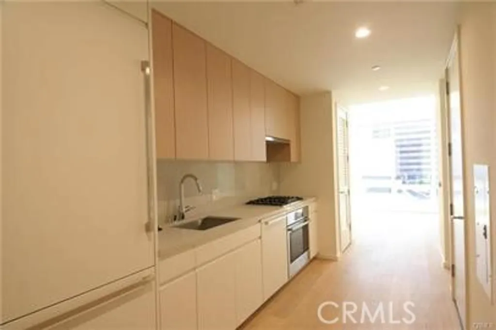 Additional image 2 of 877 Francisco Street Unit 521, Los Angeles, CA 90017