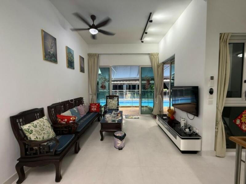 Additional image 2 of 3 West Coast Drive