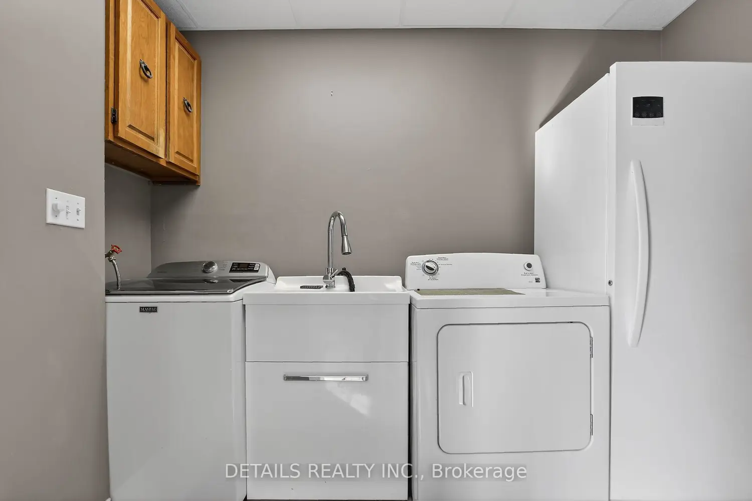 Additional image 9 of 5554 Osgoode Main Street