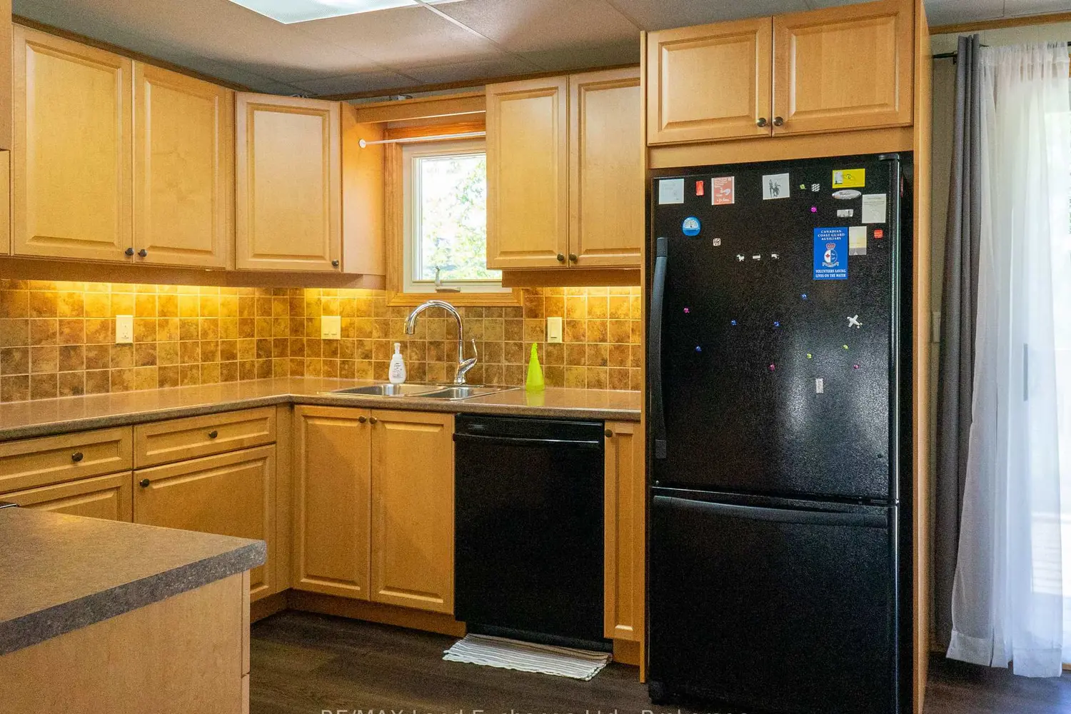 Additional image 6 of 5 Macgregor Beach Road