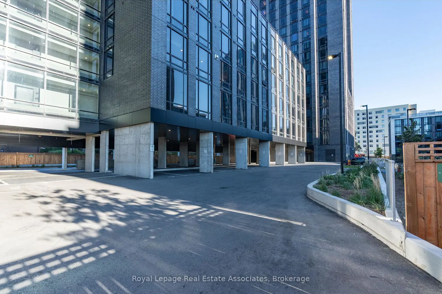 Additional image 14 of 145 Columbia Street 2002