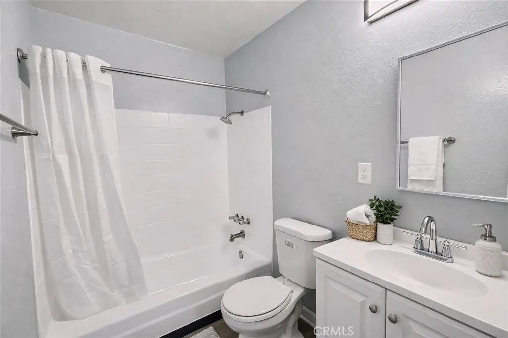 Additional image 6 of 815 N Rose Ave Unit 1, Compton, CA 90221