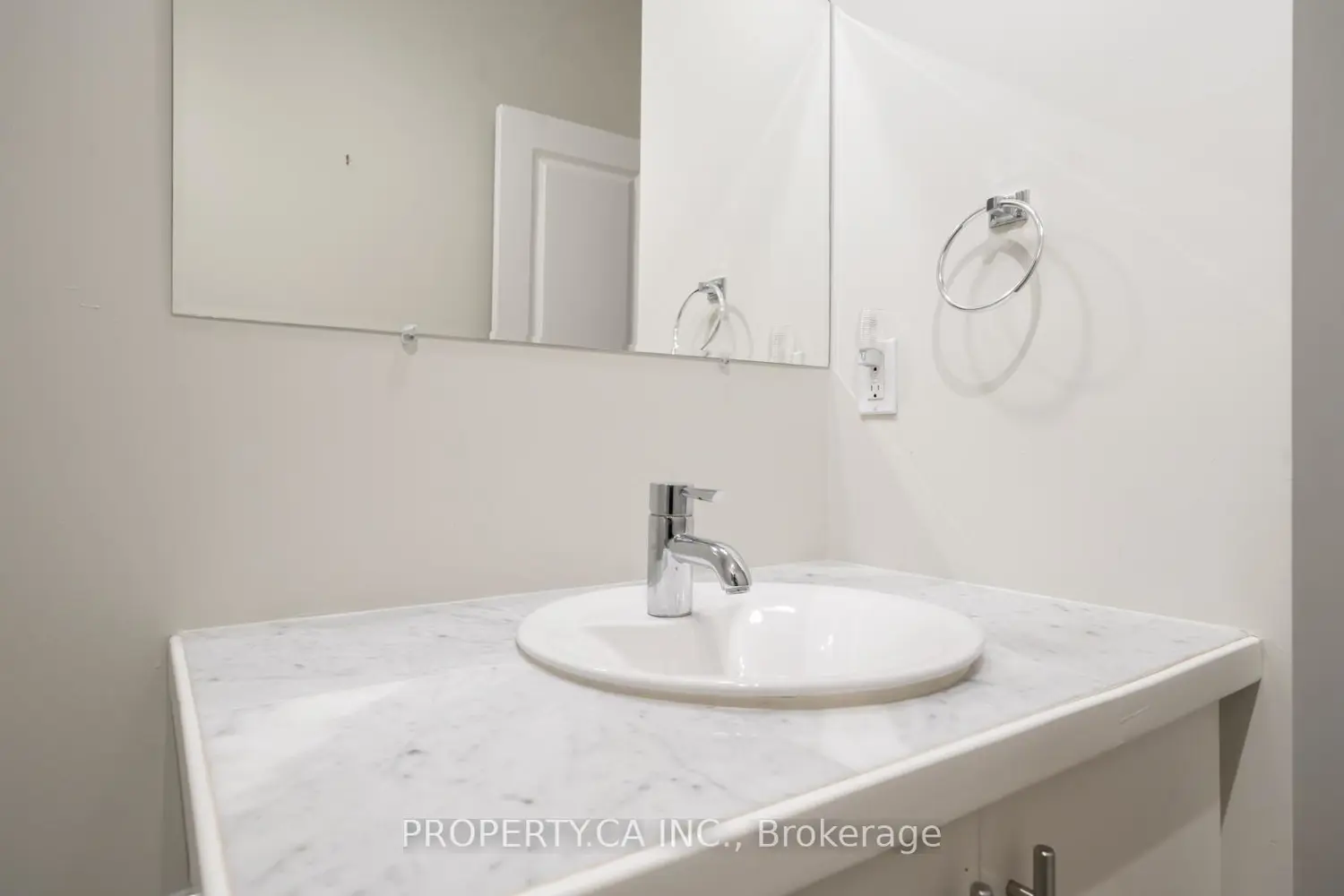 Additional image 15 of 473 Dupont Street 2