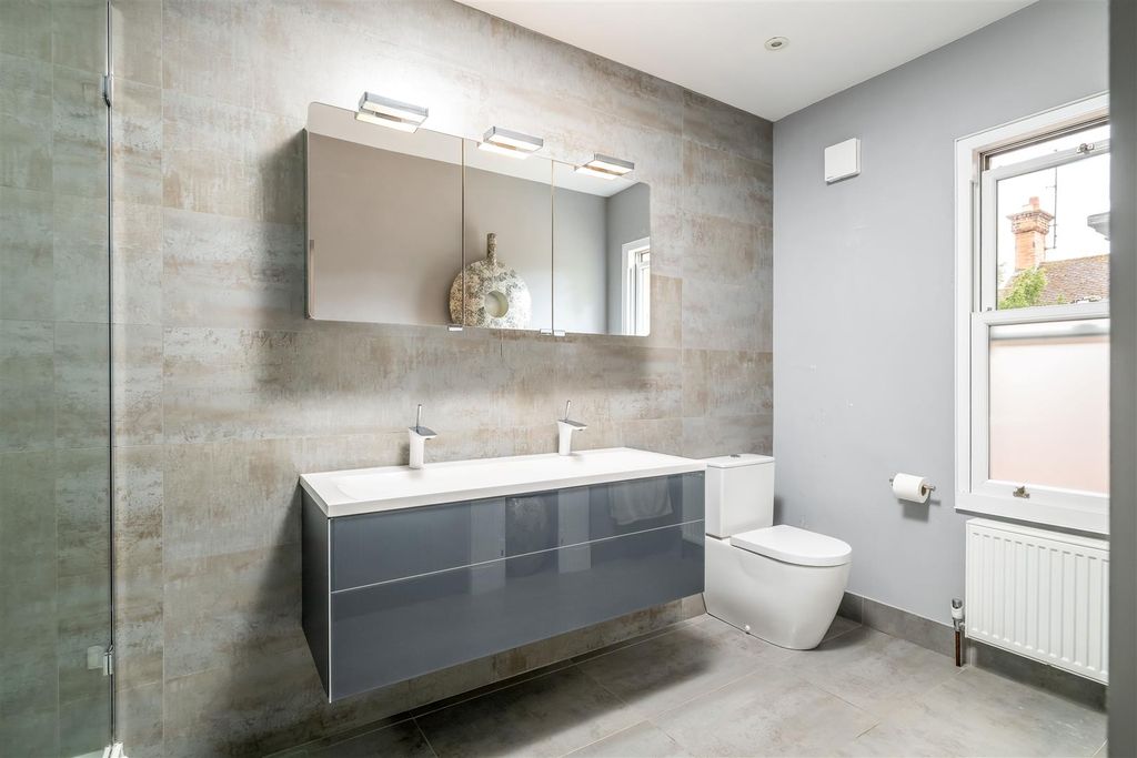 Additional image 20 of 7 bed detached house for salePark Avenue, Bedford MK40