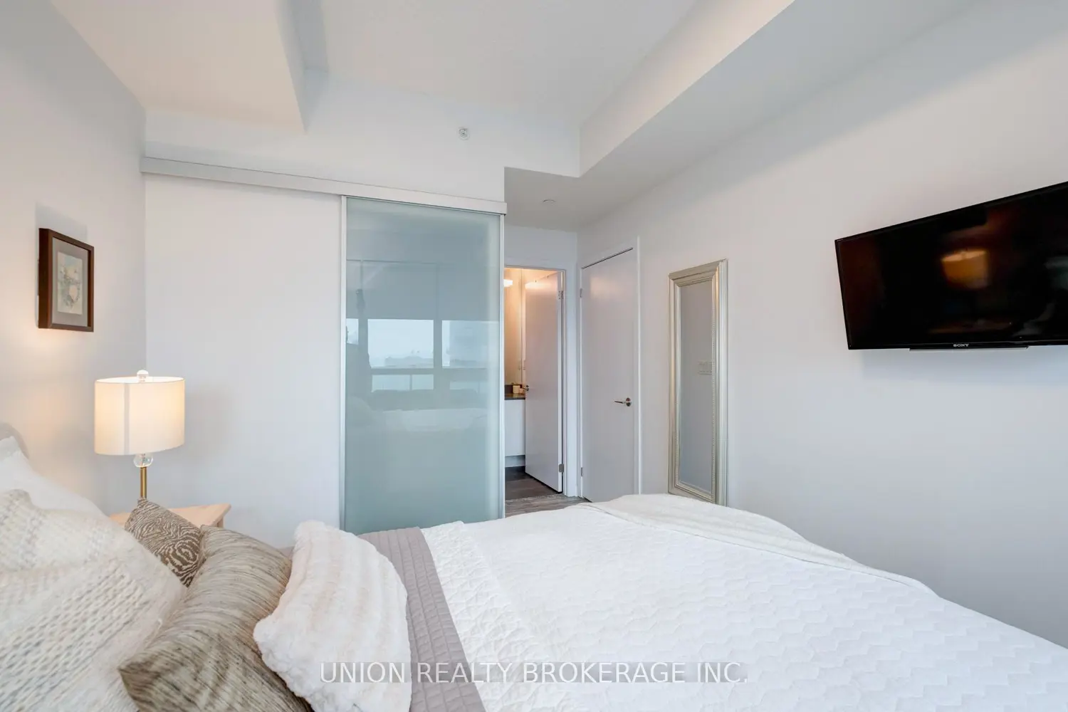 Additional image 9 of 150 East Liberty Street 506