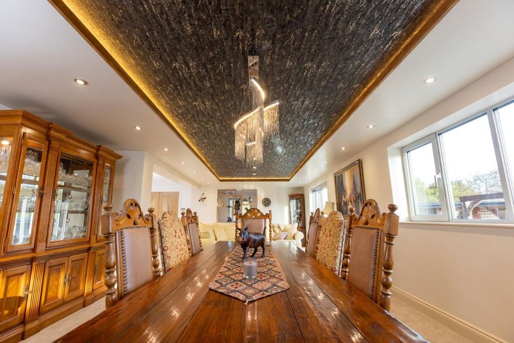 Additional image 50 of 4 bed detached house for saleThe Ridgeway, Eastbourne BN20