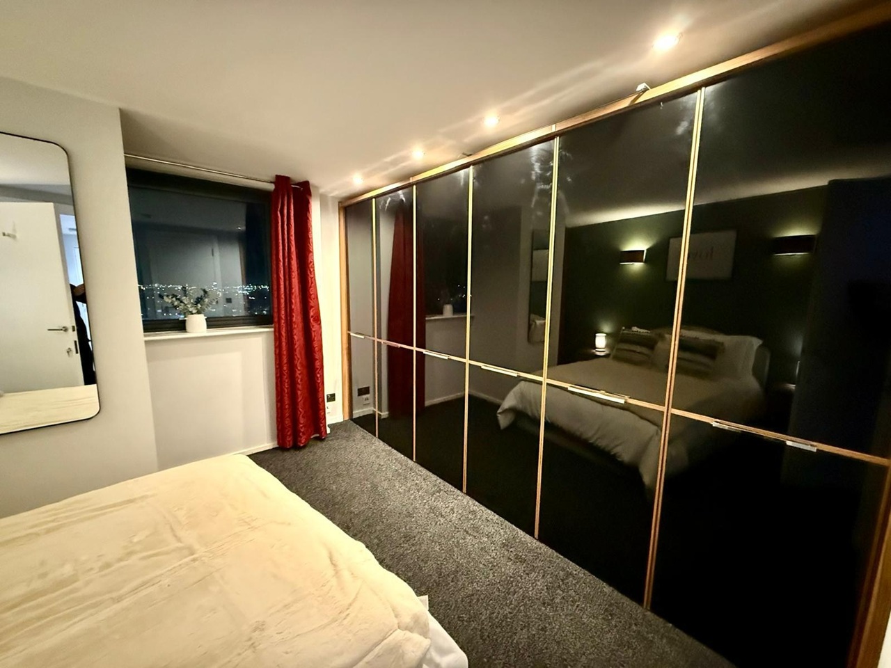 Additional image 14 of 2 Bed Flat, Bridgewater Place, LS11, N1 7GU