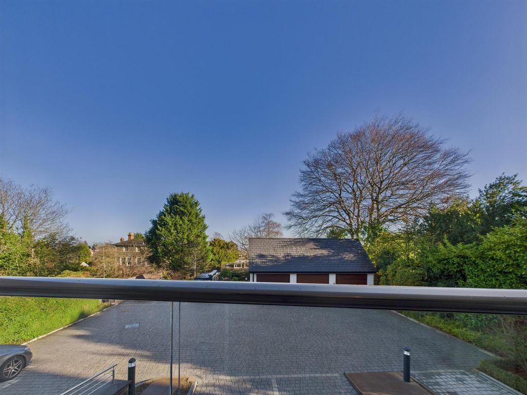 Additional image 3 of 1 bed flat for saleOrchard Road, Malvern WR14