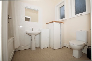 Additional image 5 of 1 Bed Flat, Avonmore Road, W14, N1 7GU