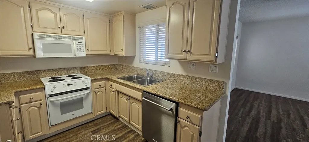 Additional image 9 of 23818 Audrey Avenue Unit D, Torrance, CA 90505