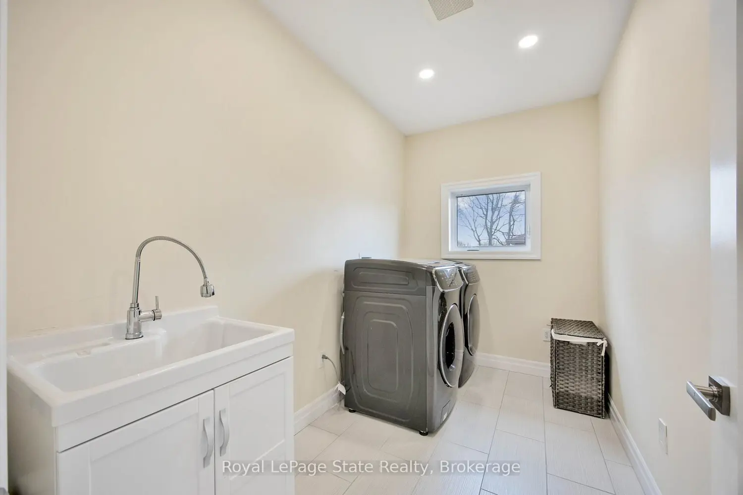 Additional image 10 of 6 Dorothy's Drive