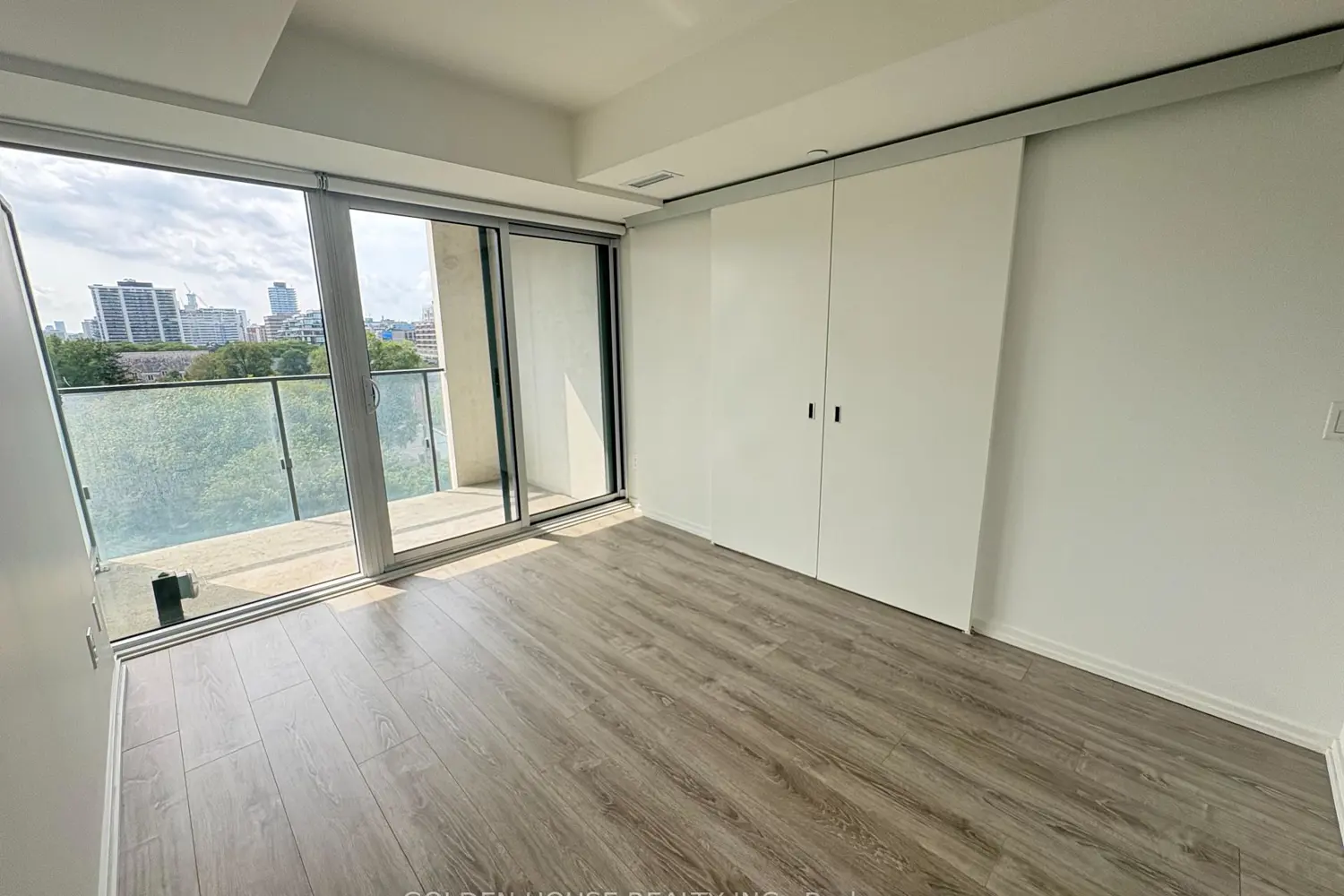 Additional image 14 of 8 Hillsdale Avenue 735